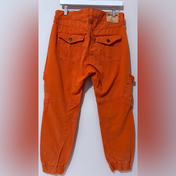 TRUE RELIGION MENS BRIGHT ORANGE CARGO JOGGER PANTS - Picture 6 of 6